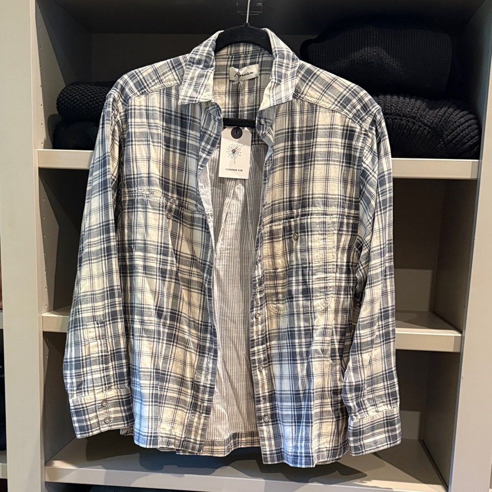Casual Plaid Button Down Shirt - Black and White